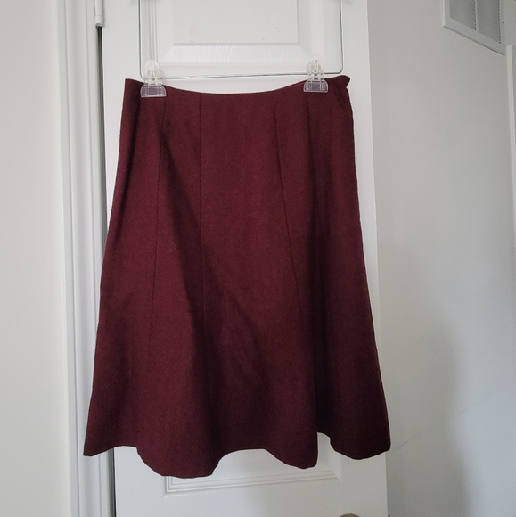 Calvin Klein Aline skirt. Size 2. Mauve. - Picture 2 of 5
